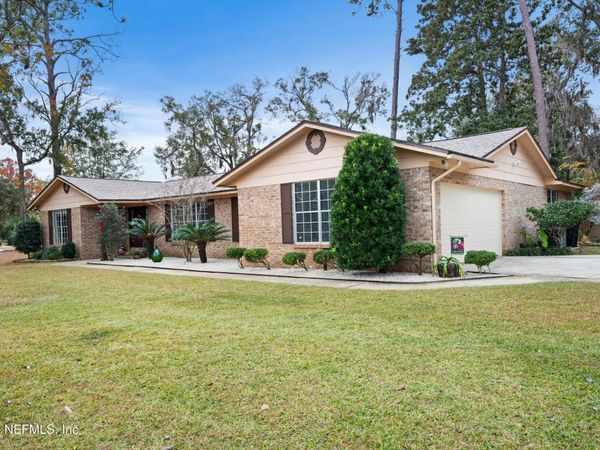 2050 FOXWOOD Drive, Orange Park, FL 32073