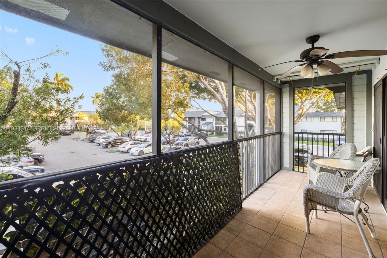 20741 NE 4th Ct, Unit 207, Miami, FL 33179 Photo
