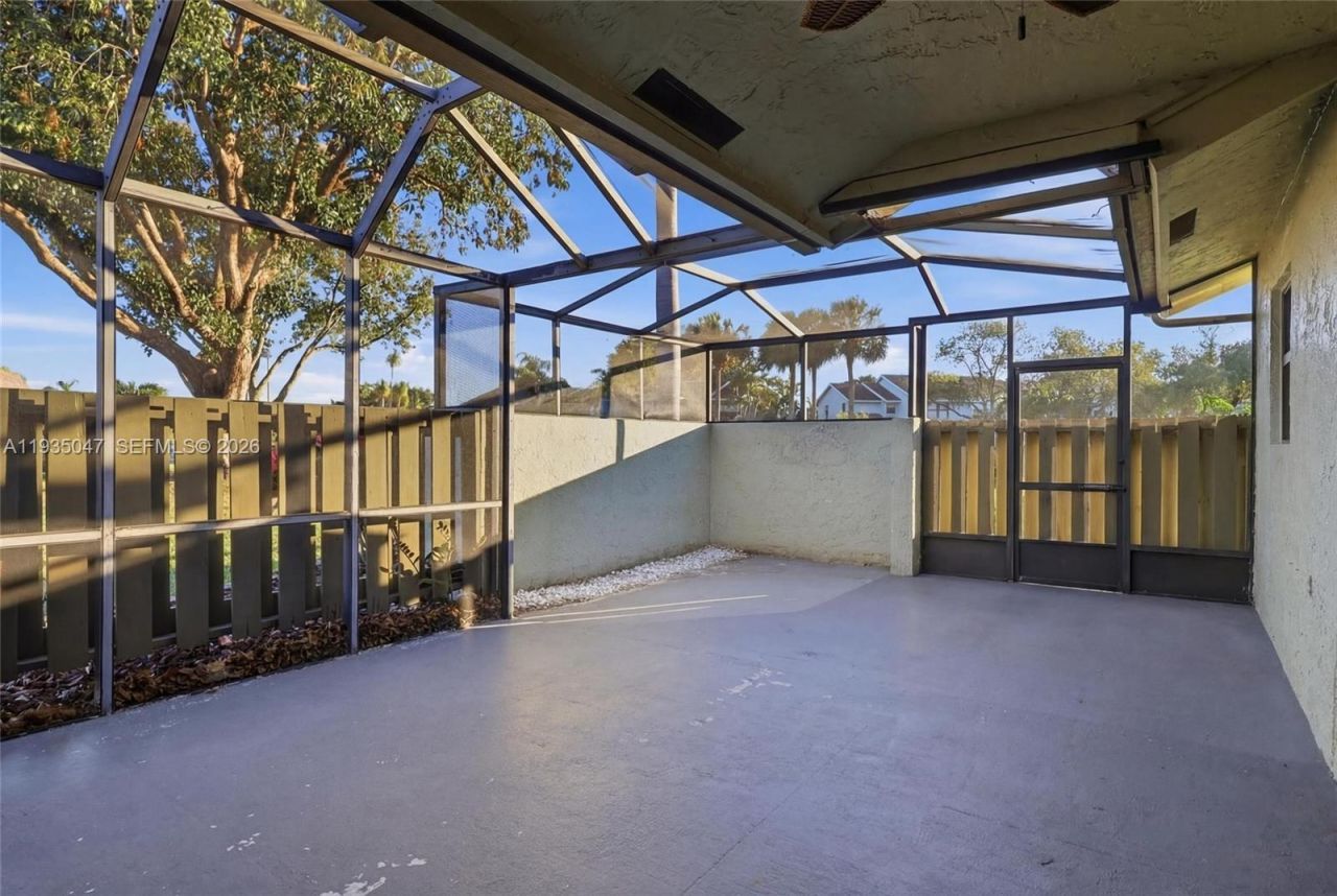 5694 Northpointe Ln, Boynton Beach, FL 33437 Photo