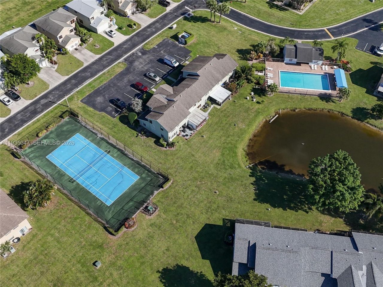 5694 Northpointe Ln, Boynton Beach, FL 33437 Photo