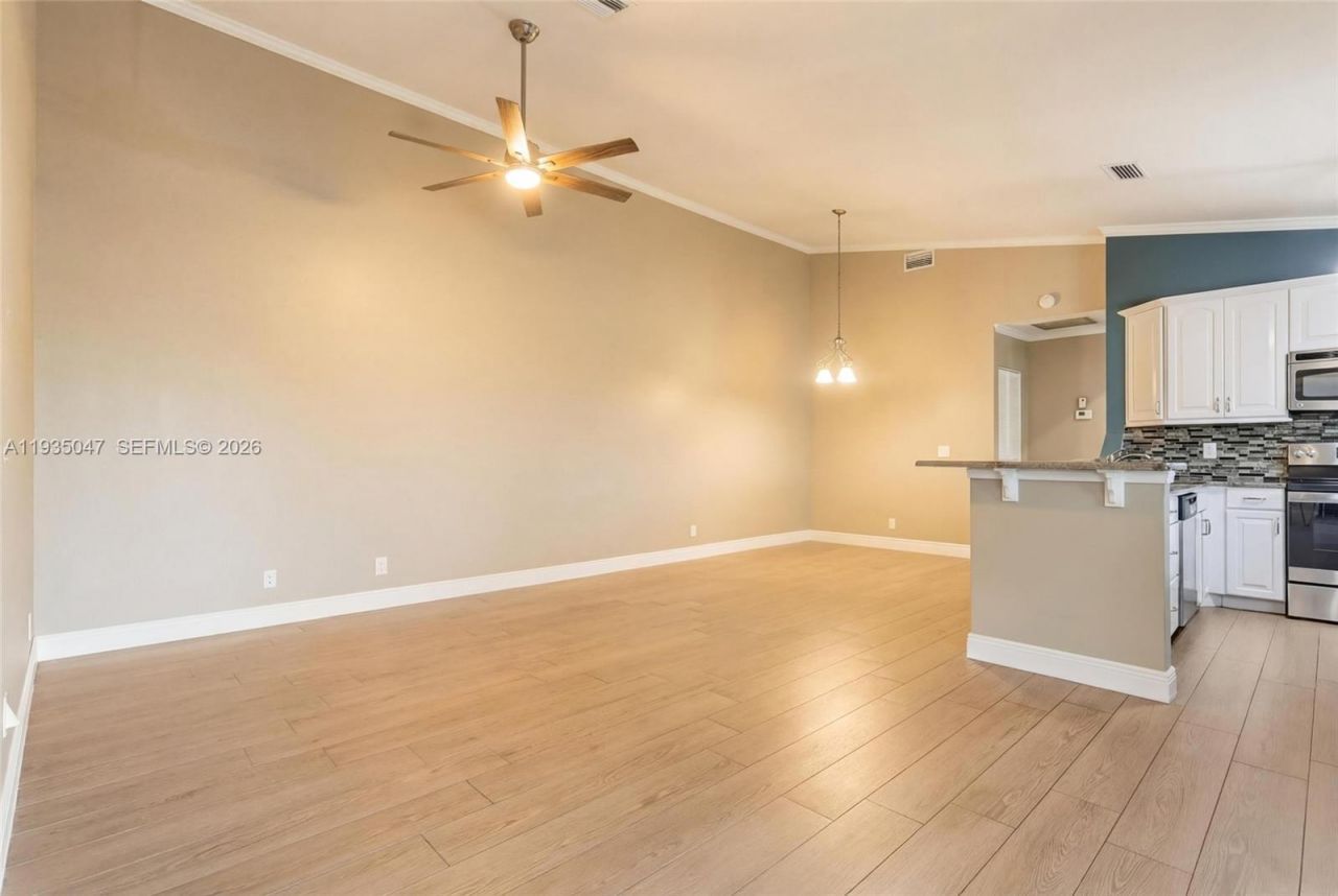 5694 Northpointe Ln, Boynton Beach, FL 33437 Photo