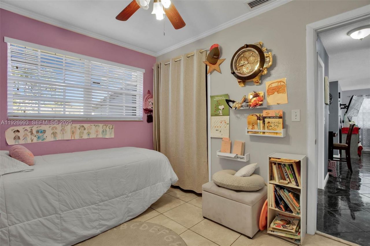 2410 Flamingo Dr, Miramar, FL 33023 Photo