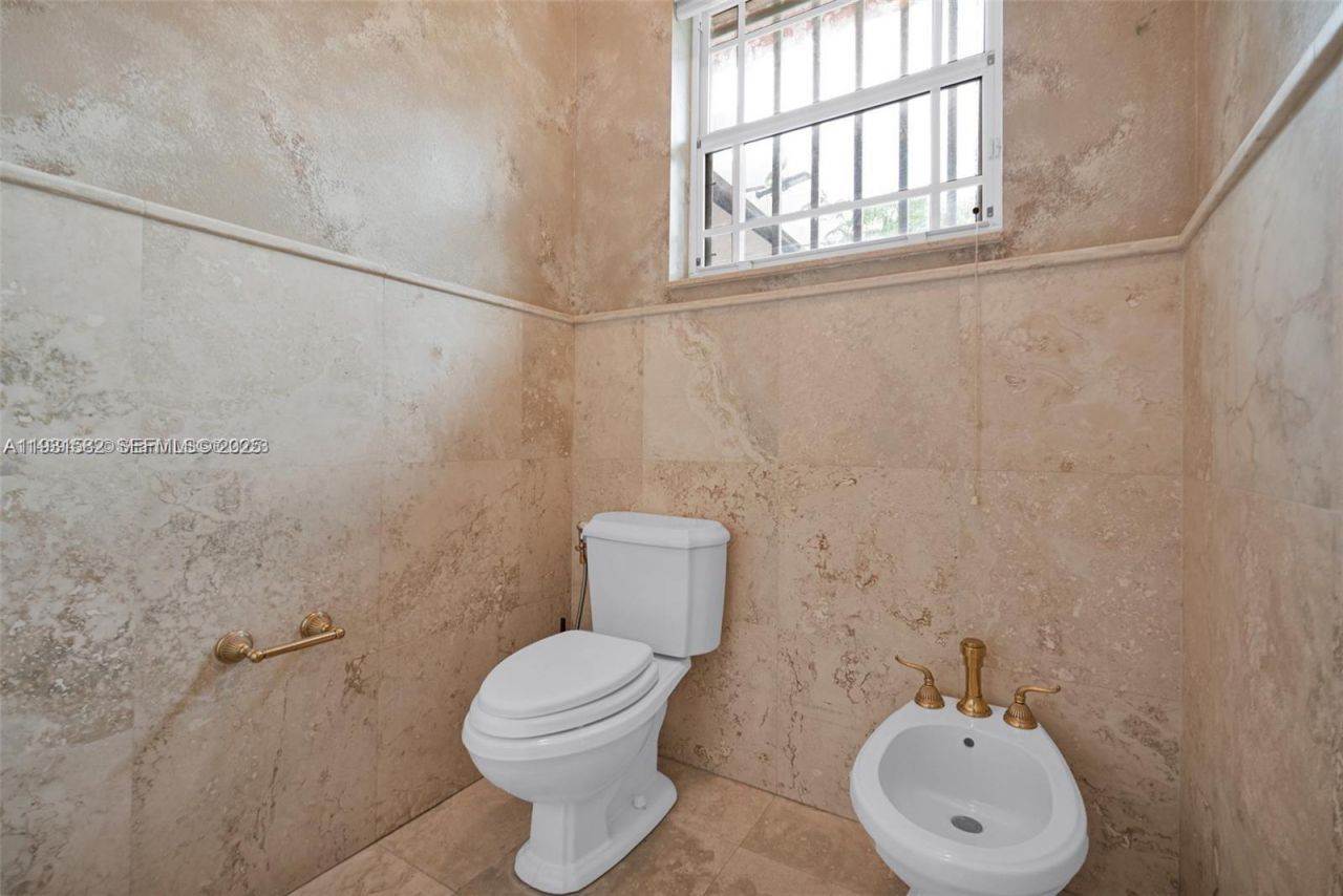 5750 SW 67th Ave, Unit 5750, Miami, FL 33143 Photo