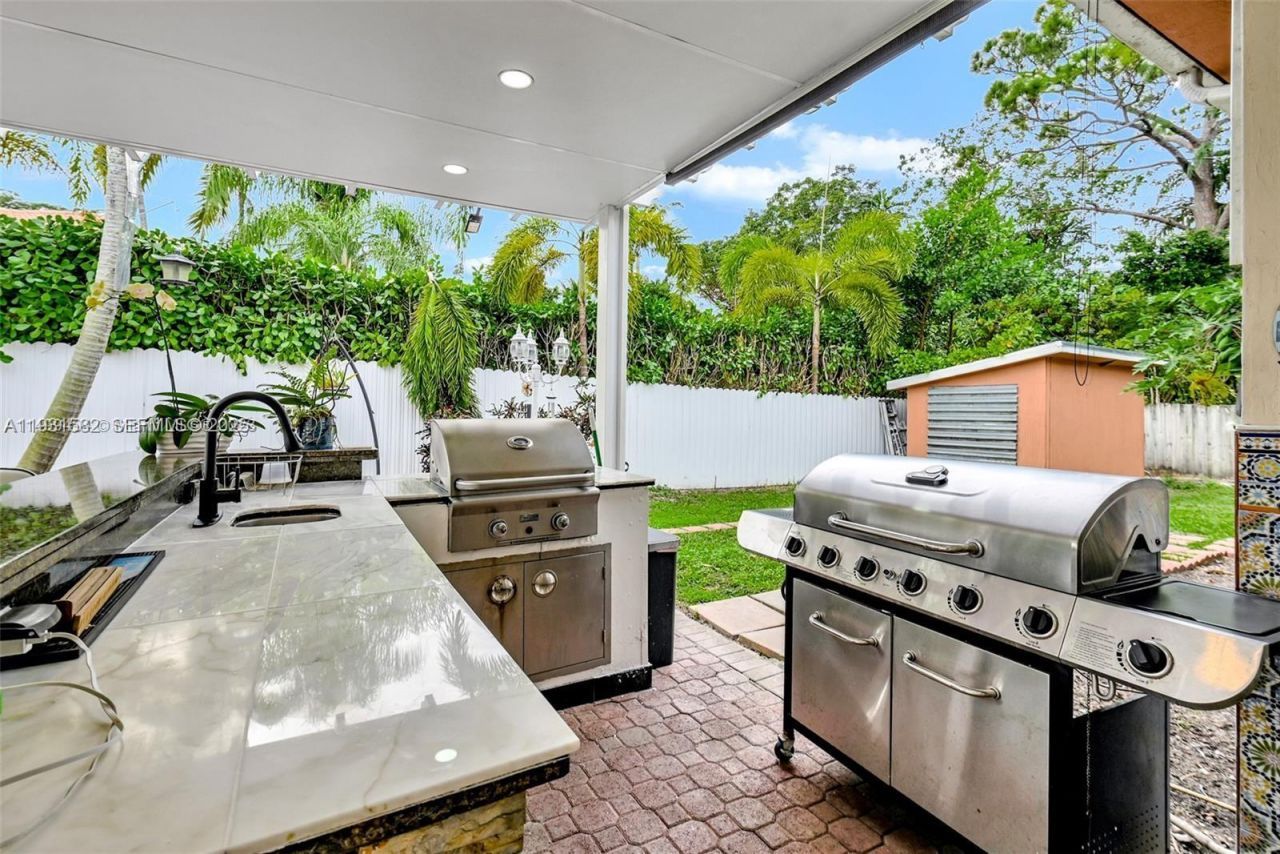 5750 SW 67th Ave, Unit 5750, Miami, FL 33143 Photo