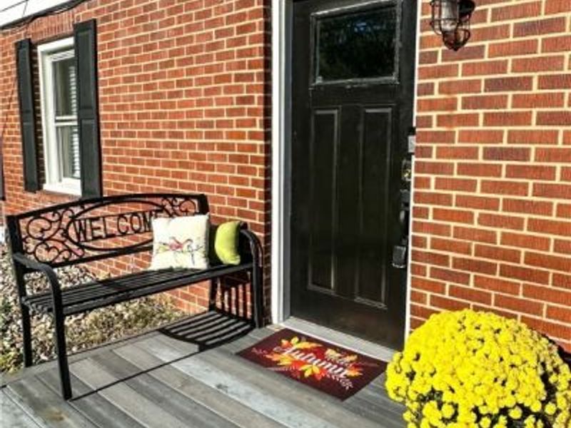 1377 Southeast Avenue, Tallmadge, OH 44278 Photo 2