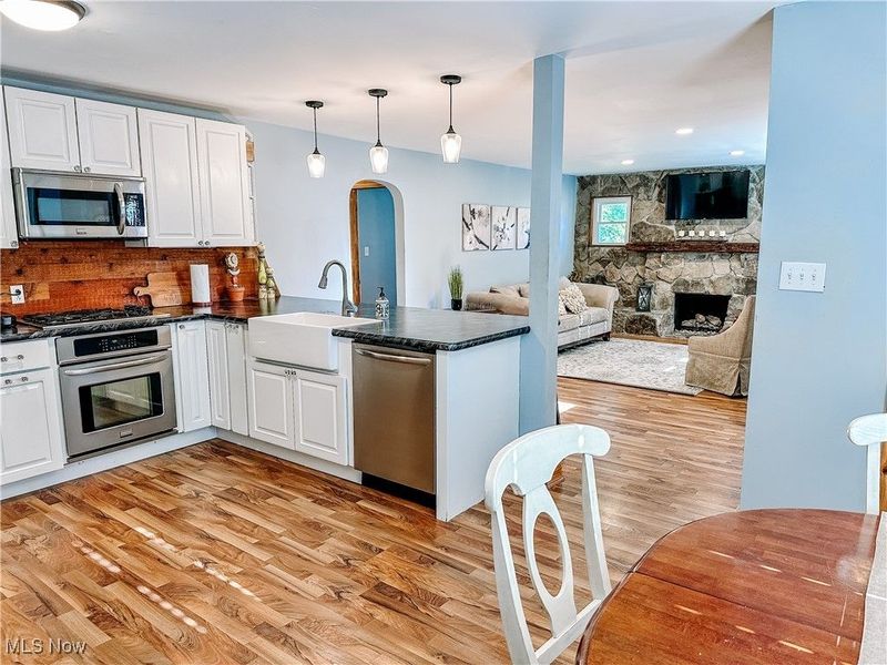 1377 Southeast Avenue, Tallmadge, OH 44278 Photo 8