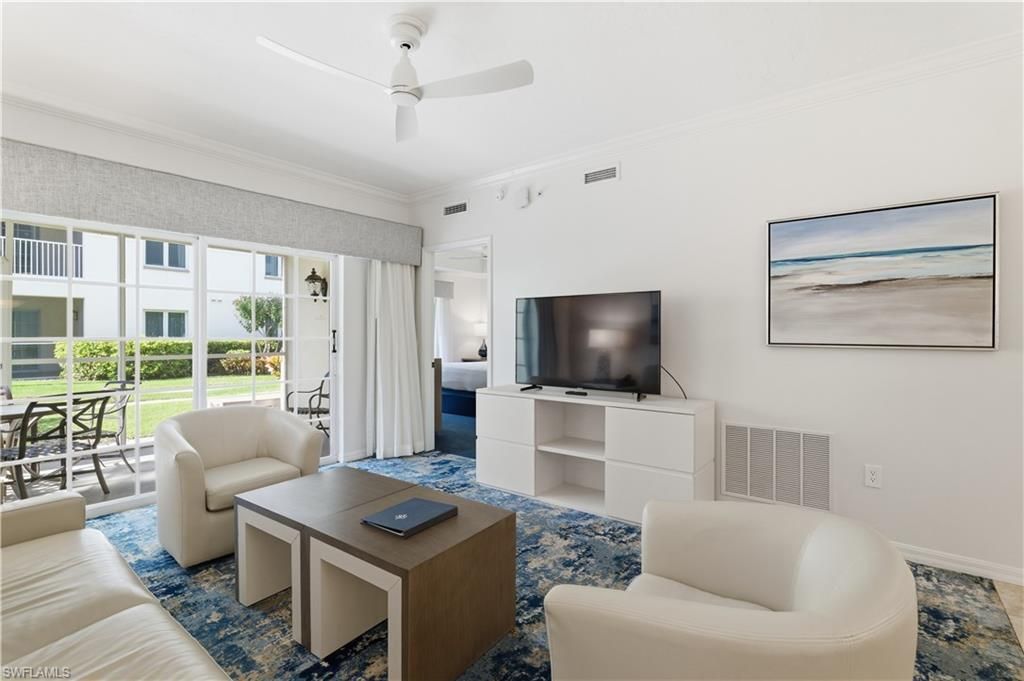 221 9th St S, Unit 123, Naples, FL 34102 Photo