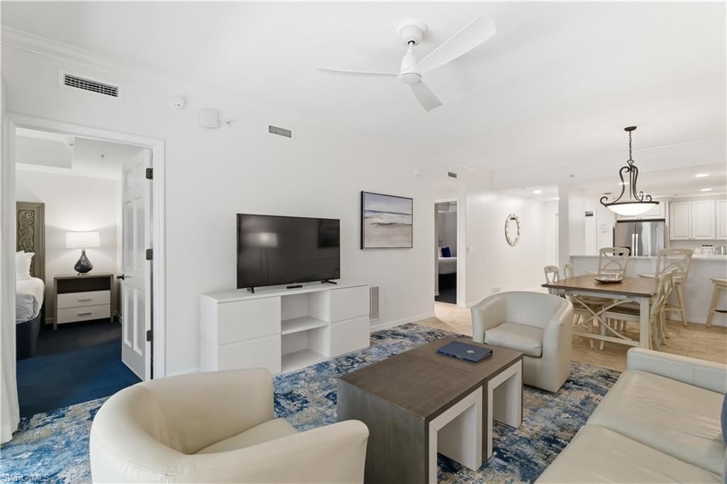 221 9th St S, Unit 123, Naples, FL 34102 Photo