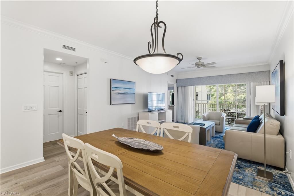 221 9th St S, Unit 217, Naples, FL 34102 Photo