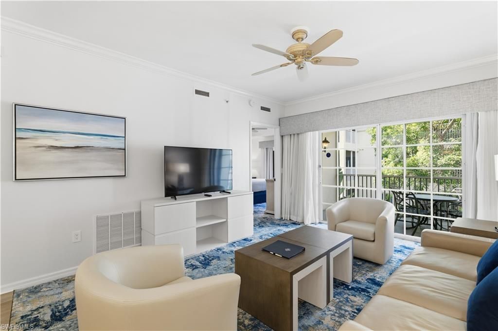 221 9th St S, Unit 217, Naples, FL 34102 Photo