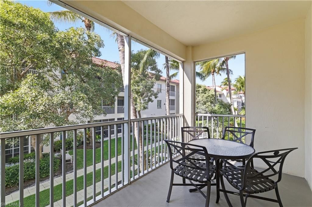 221 9th St S, Unit 217, Naples, FL 34102 Photo