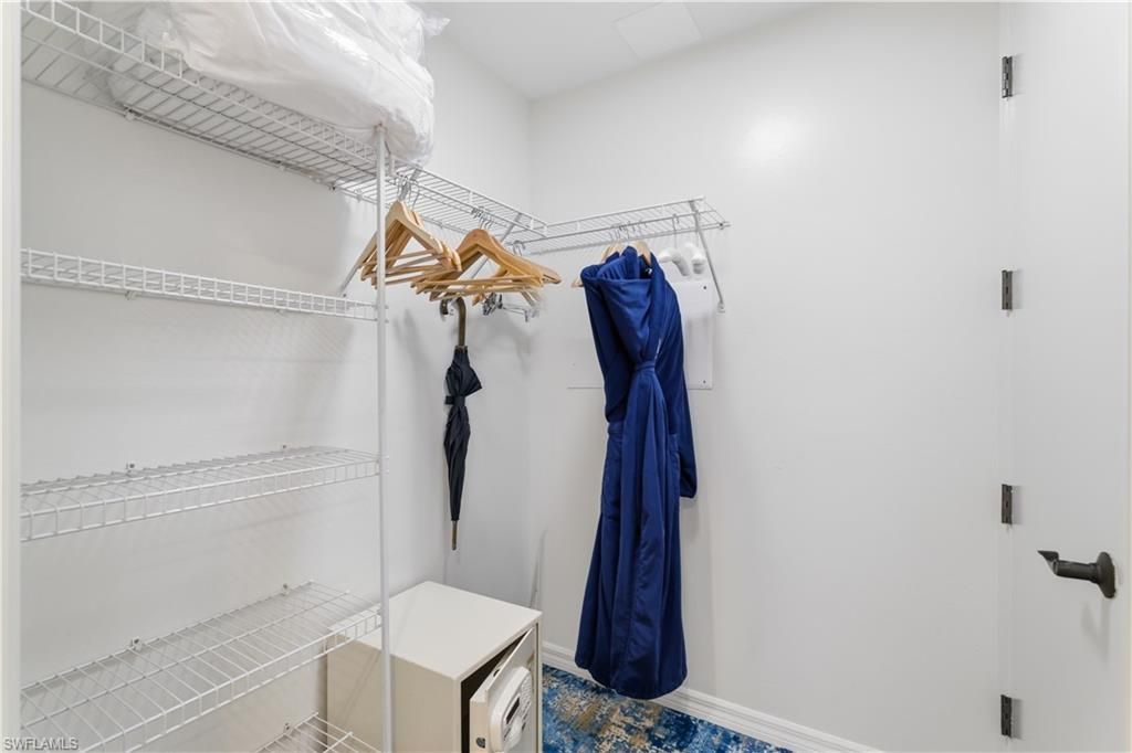 221 9th St S, Unit 217, Naples, FL 34102 Photo