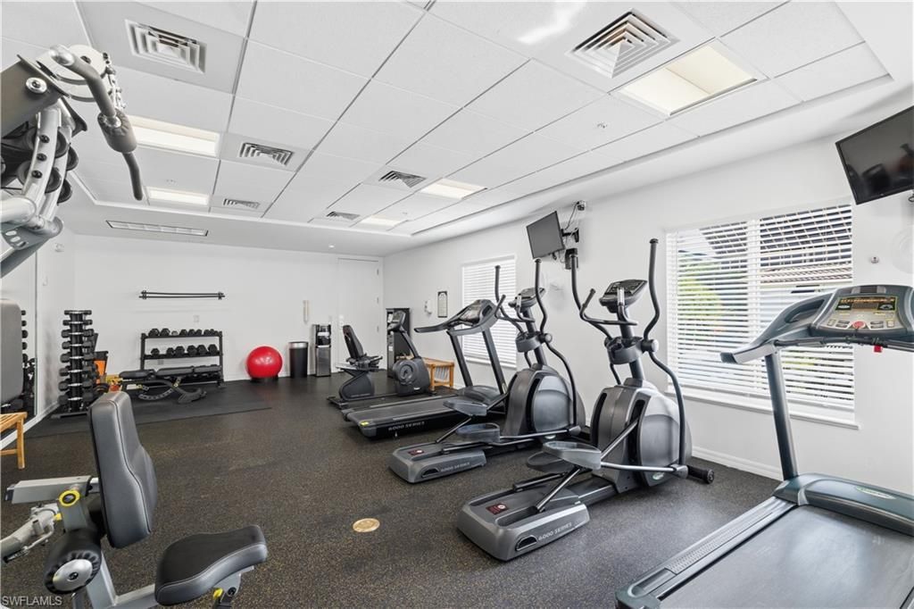 221 9th St S, Unit 217, Naples, FL 34102 Photo