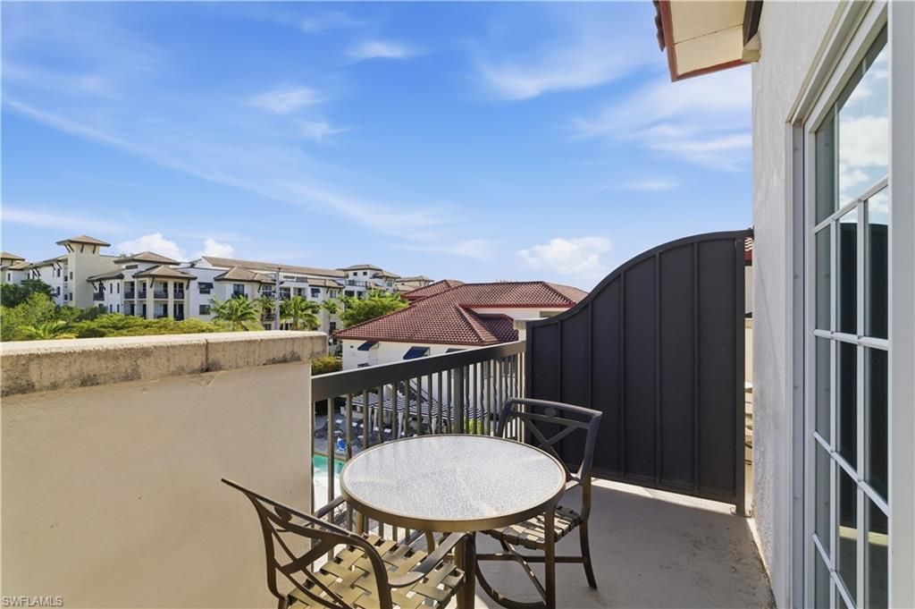 221 9th St S, Unit 403, Naples, FL 34102 Photo