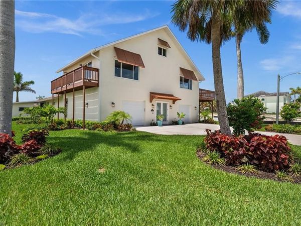 4837 Tarpon AVE, BONITA SPRINGS, FL 34134