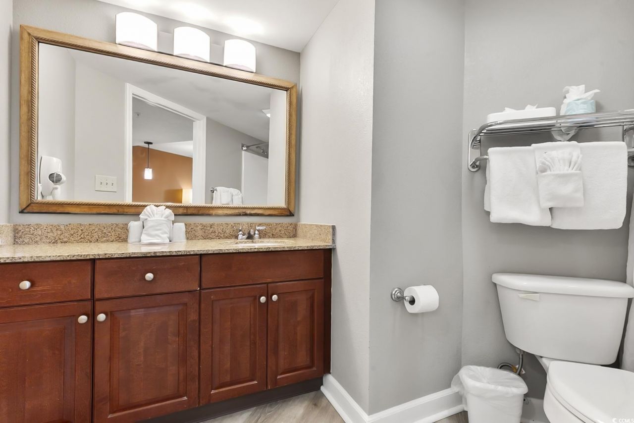 5200 N Ocean Blvd. Photo 17