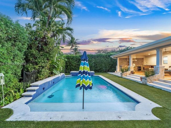 390 NE 103rd St, Miami Shores, FL 33138