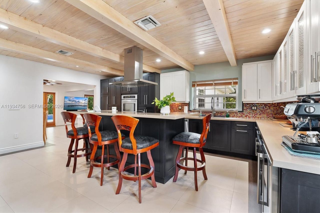 390 NE 103rd St, Miami Shores, FL 33138 Photo