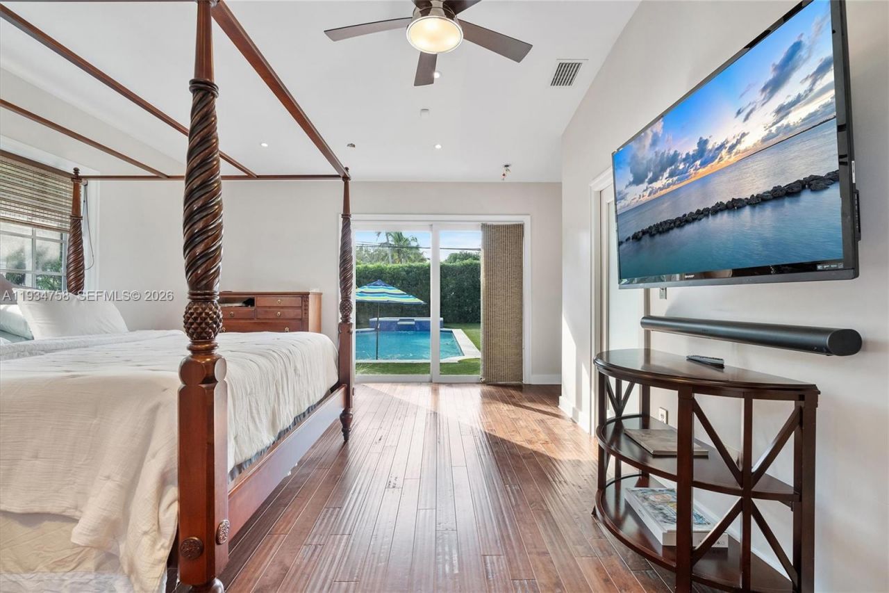 390 NE 103rd St, Miami Shores, FL 33138 Photo