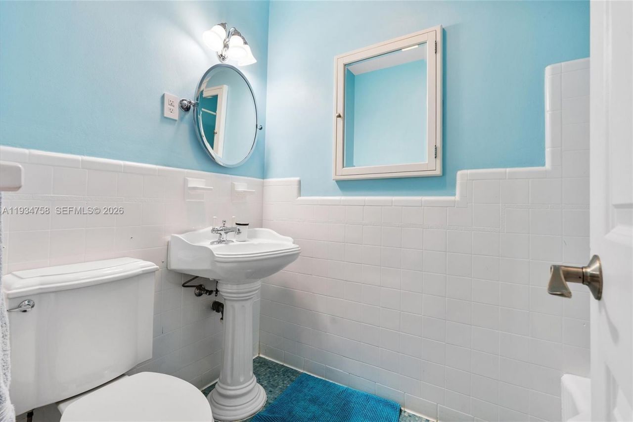 390 NE 103rd St, Miami Shores, FL 33138 Photo