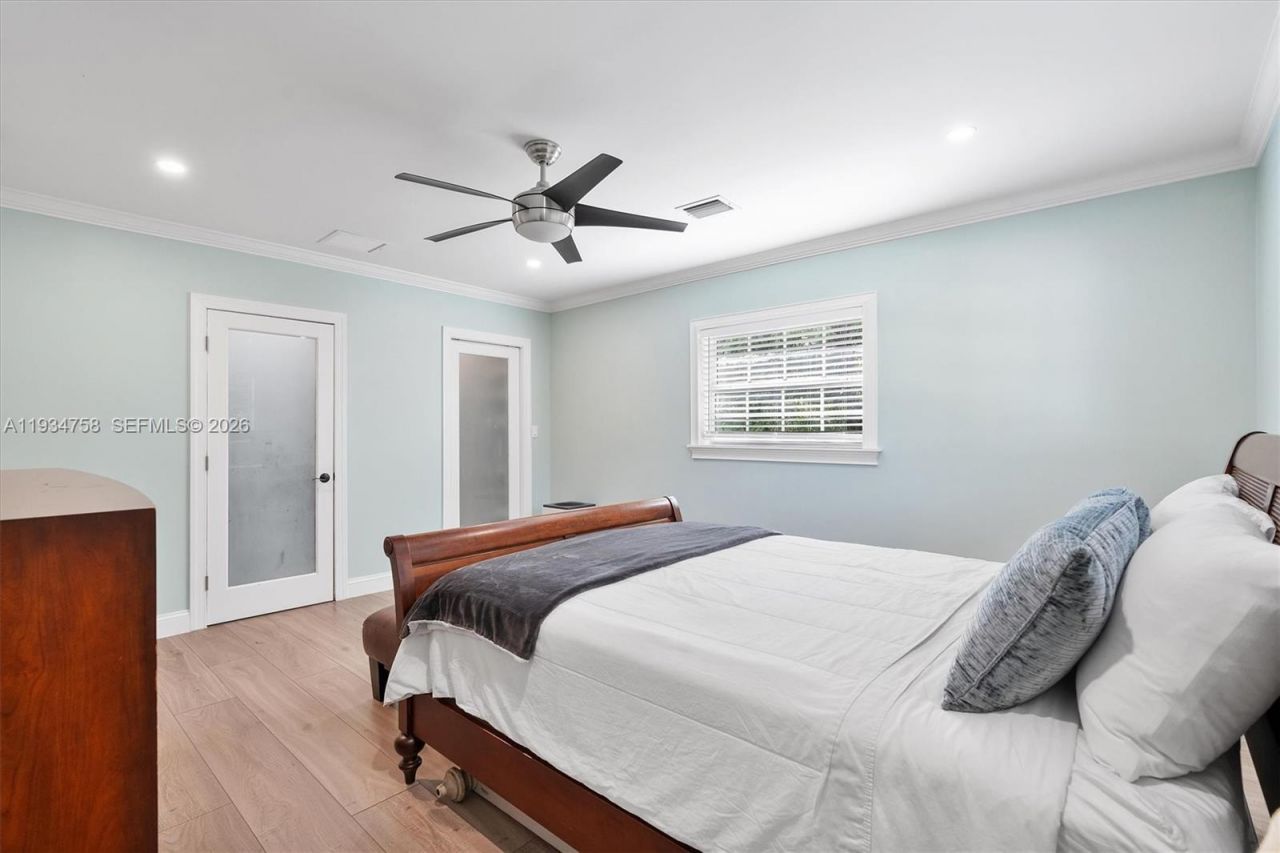 390 NE 103rd St, Miami Shores, FL 33138 Photo