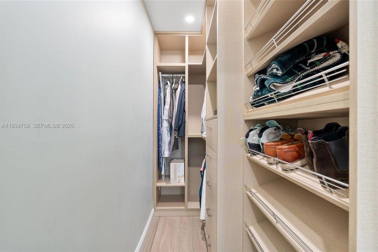 390 NE 103rd St, Miami Shores, FL 33138 Photo