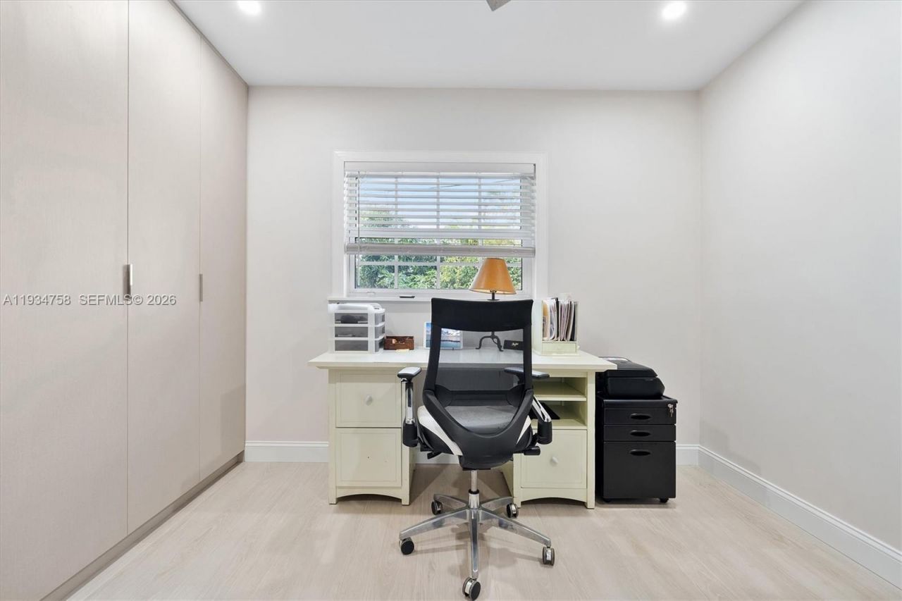 390 NE 103rd St, Miami Shores, FL 33138 Photo