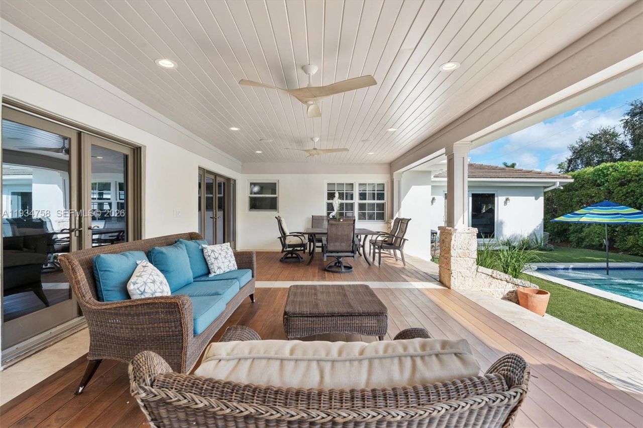 390 NE 103rd St, Miami Shores, FL 33138 Photo