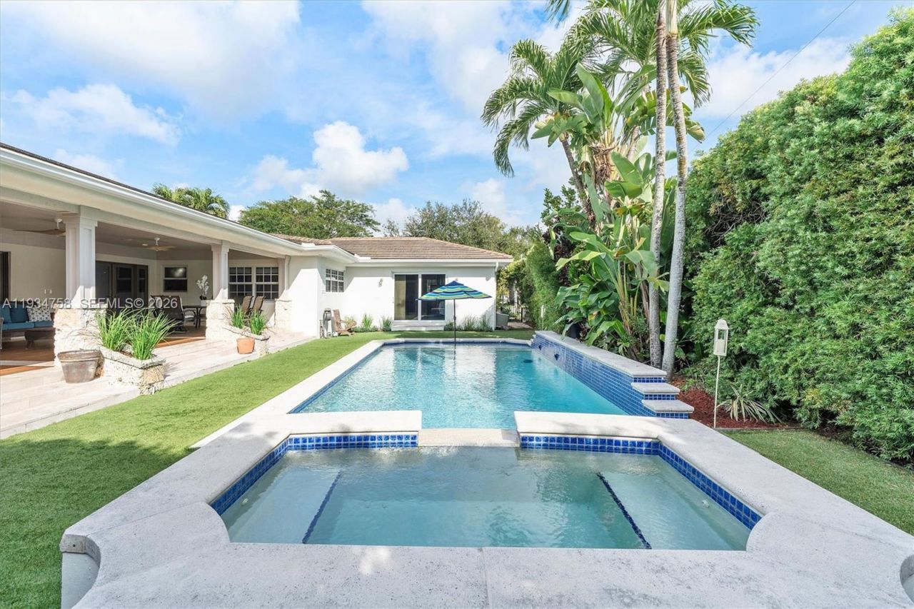 390 NE 103rd St, Miami Shores, FL 33138 Photo