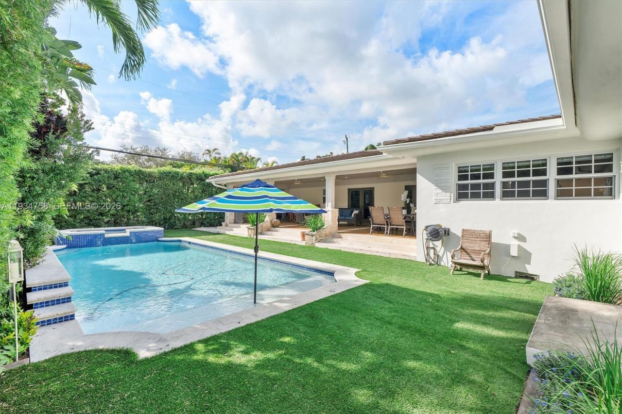 390 NE 103rd St, Miami Shores, FL 33138 Photo