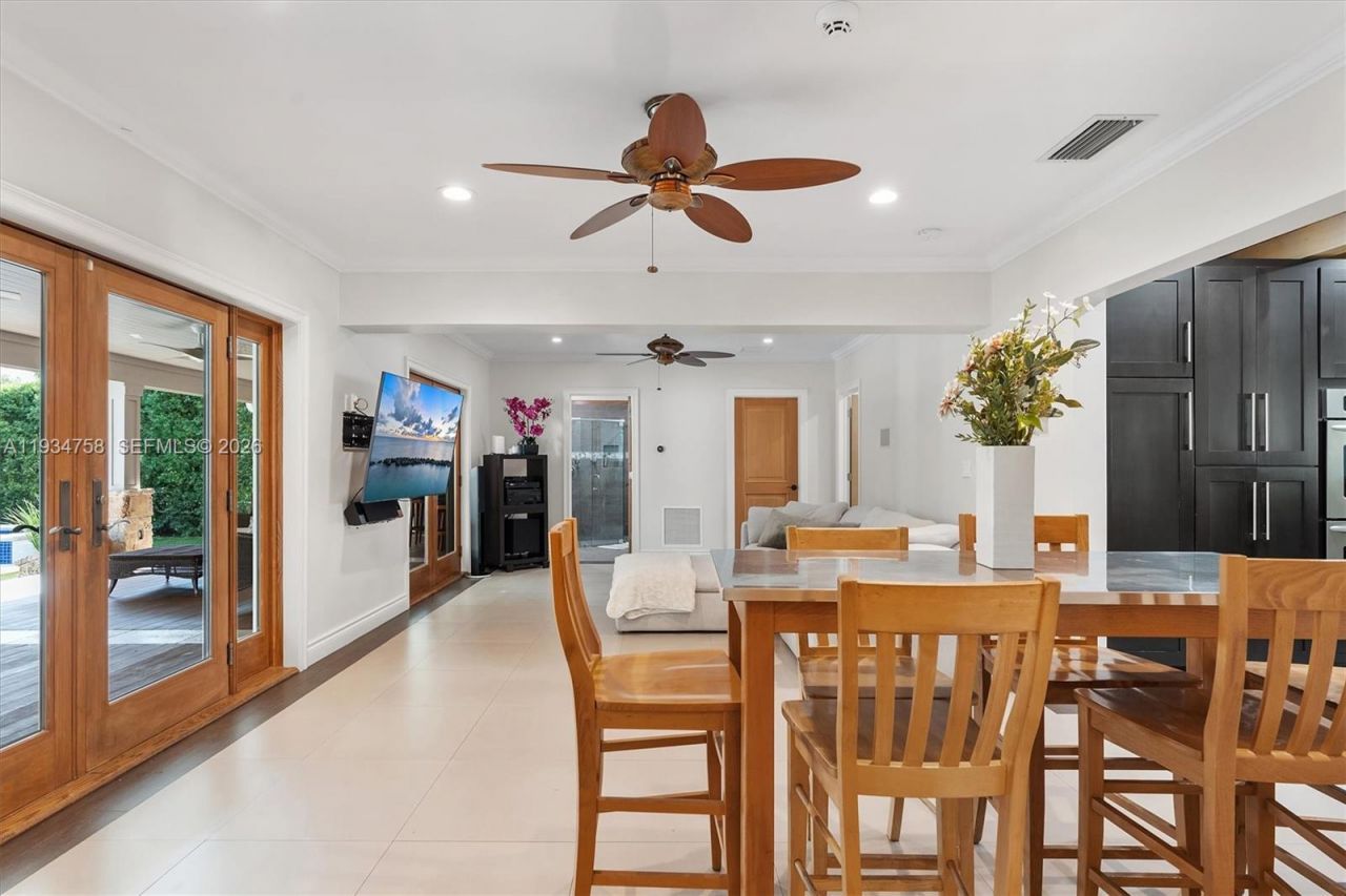 390 NE 103rd St, Miami Shores, FL 33138 Photo