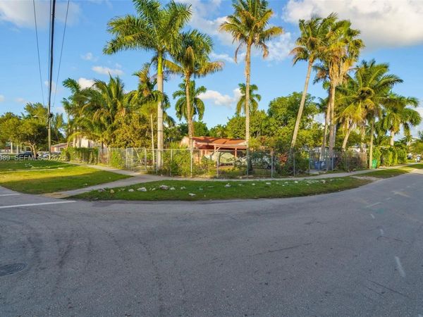 191 NW 83rd St, Miami, FL 33150