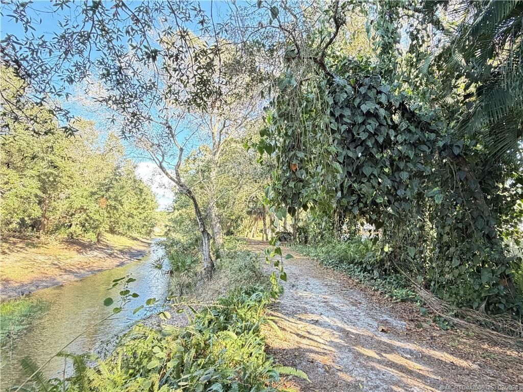 2041 SE Giffen Avenue, Port Saint Lucie, FL 34952 Photo