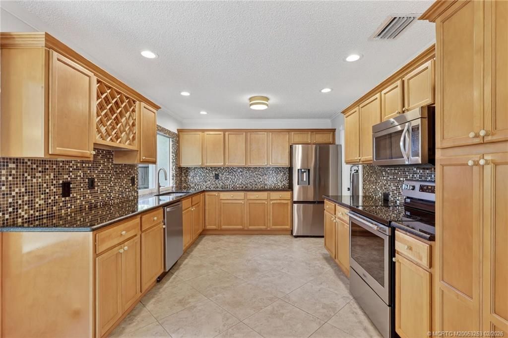 2041 SE Giffen Avenue, Port Saint Lucie, FL 34952 Photo