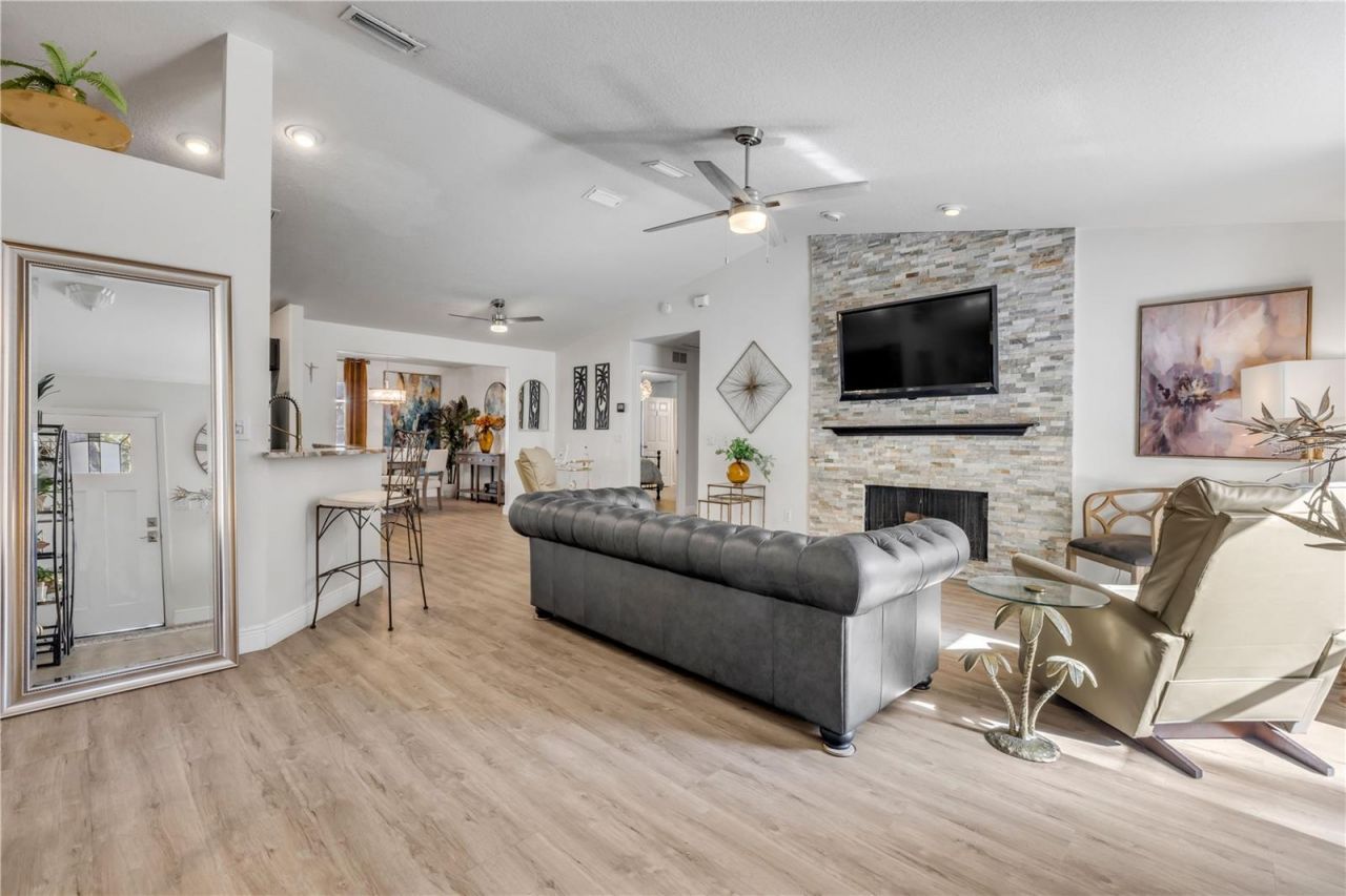 223 W Ariel Road, Edgewater, FL 32141 Photo