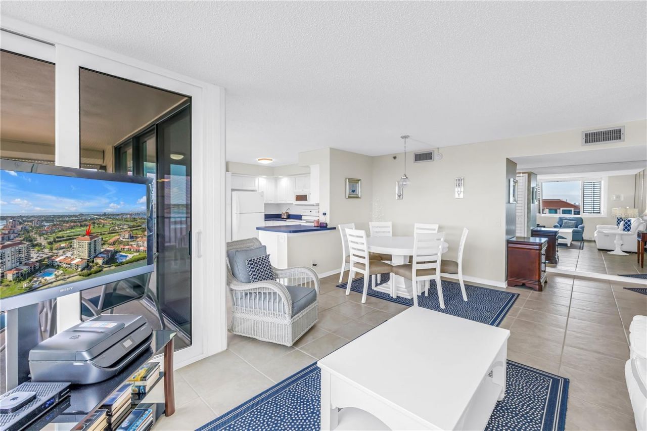 6322 Palma Del Mar Boulevard S, Unit 706, Saint Petersburg, FL 33715 Photo