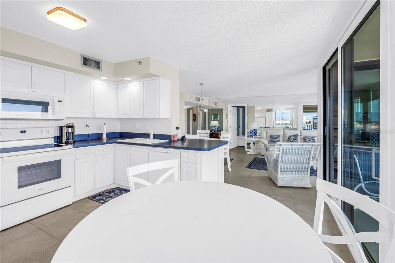 6322 Palma Del Mar Boulevard S, Unit 706, Saint Petersburg, FL 33715 Photo