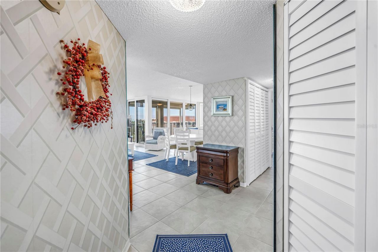 6322 Palma Del Mar Boulevard S, Unit 706, Saint Petersburg, FL 33715 Photo