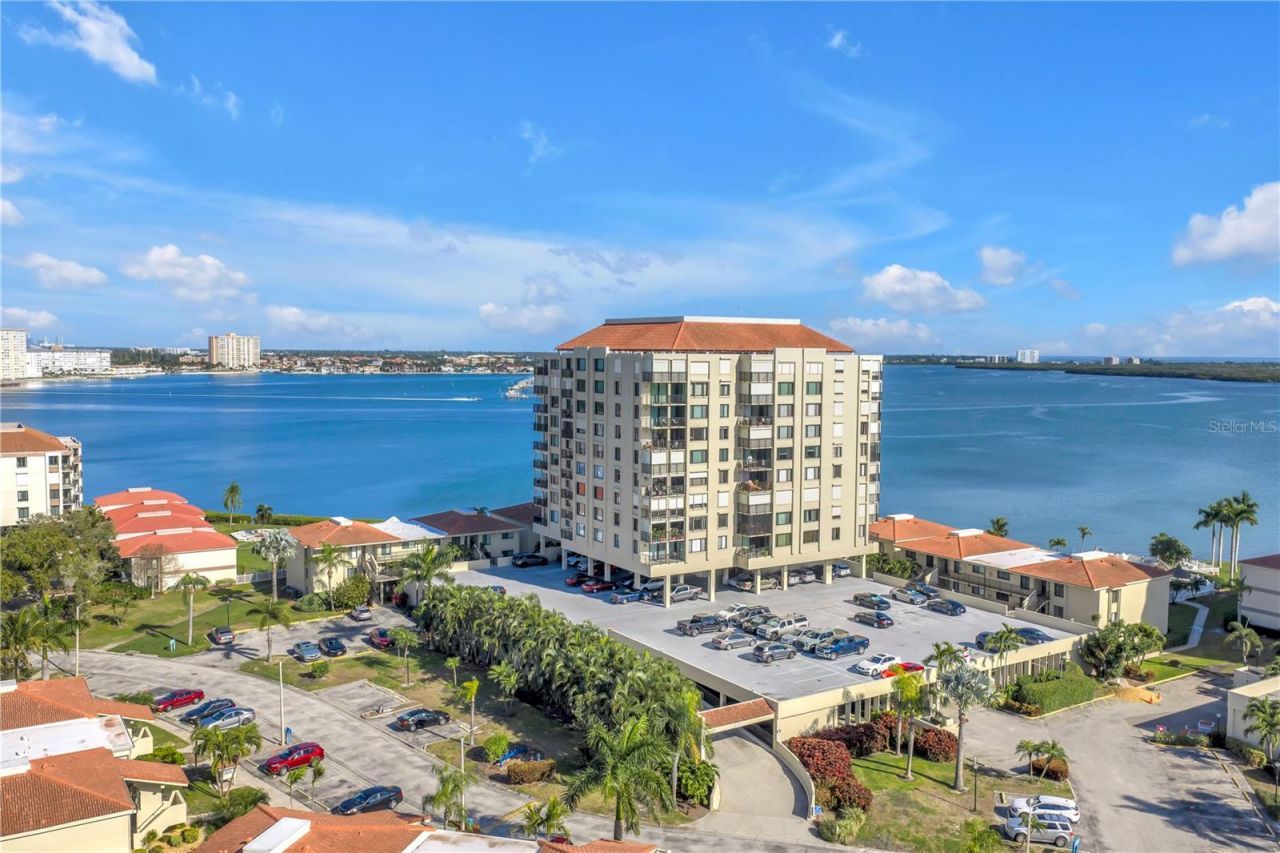 6322 Palma Del Mar Boulevard S, Unit 706, Saint Petersburg, FL 33715 Photo