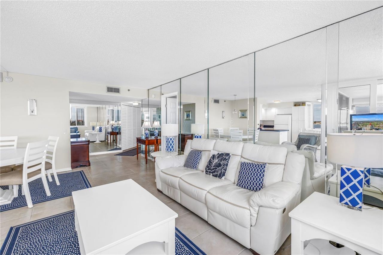 6322 Palma Del Mar Boulevard S, Unit 706, Saint Petersburg, FL 33715 Photo