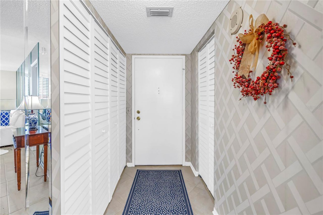 6322 Palma Del Mar Boulevard S, Unit 706, Saint Petersburg, FL 33715 Photo