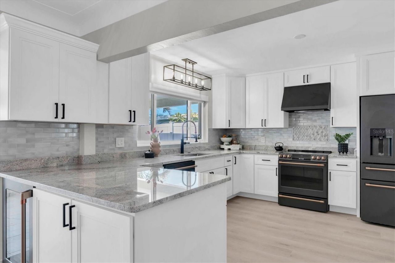 17352 Kennedy Drive, North Redington Beach, FL 33708 Photo