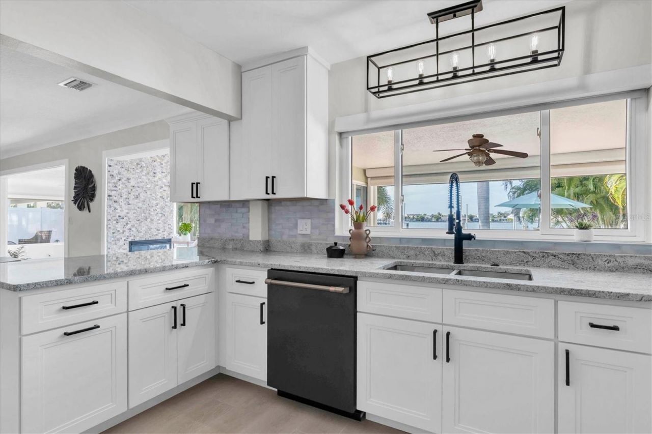 17352 Kennedy Drive, North Redington Beach, FL 33708 Photo