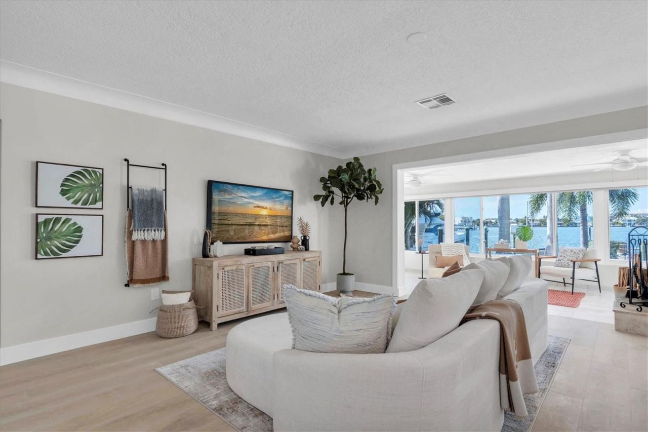 17352 Kennedy Drive, North Redington Beach, FL 33708 Photo