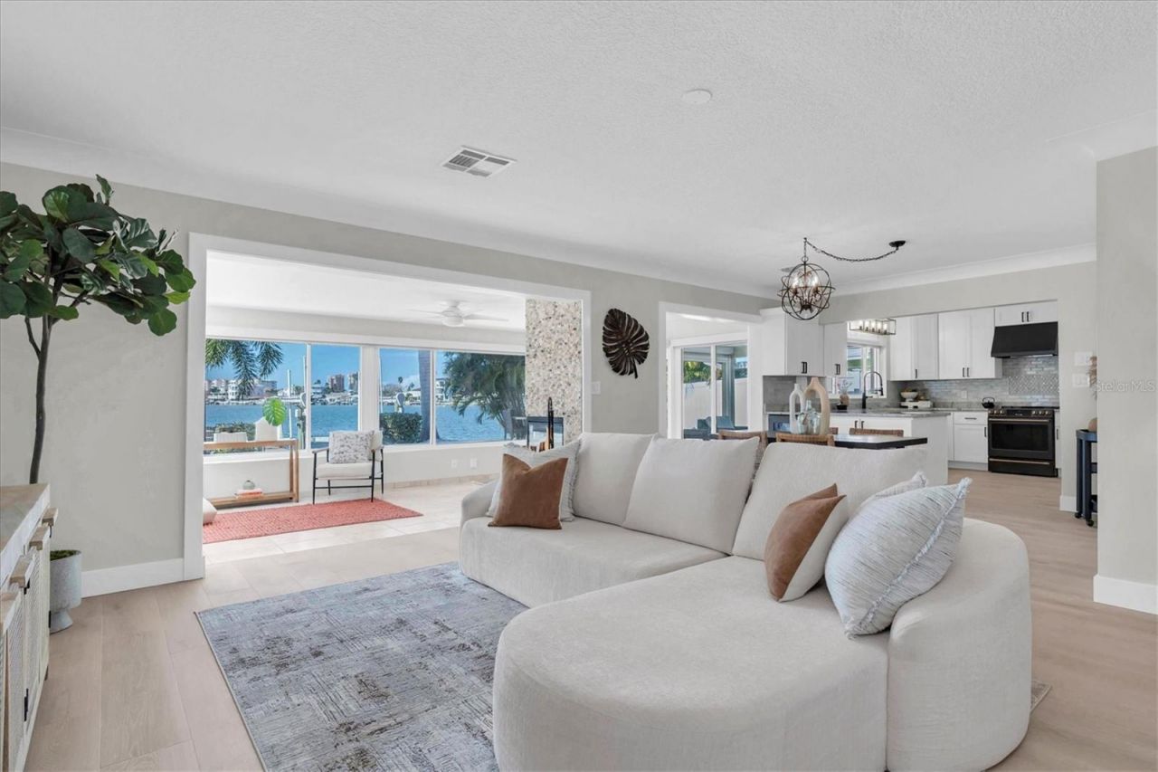 17352 Kennedy Drive, North Redington Beach, FL 33708 Photo