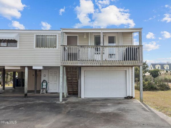 104 Robin Avenue, Atlantic Beach, NC 28512