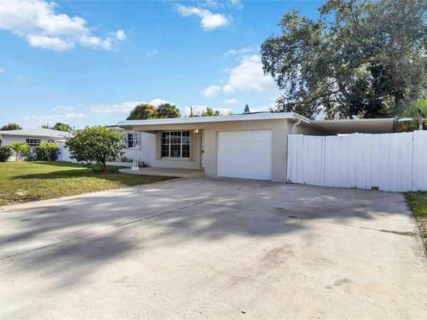 7040 SW 16th Street, Pembroke Park, FL 33023