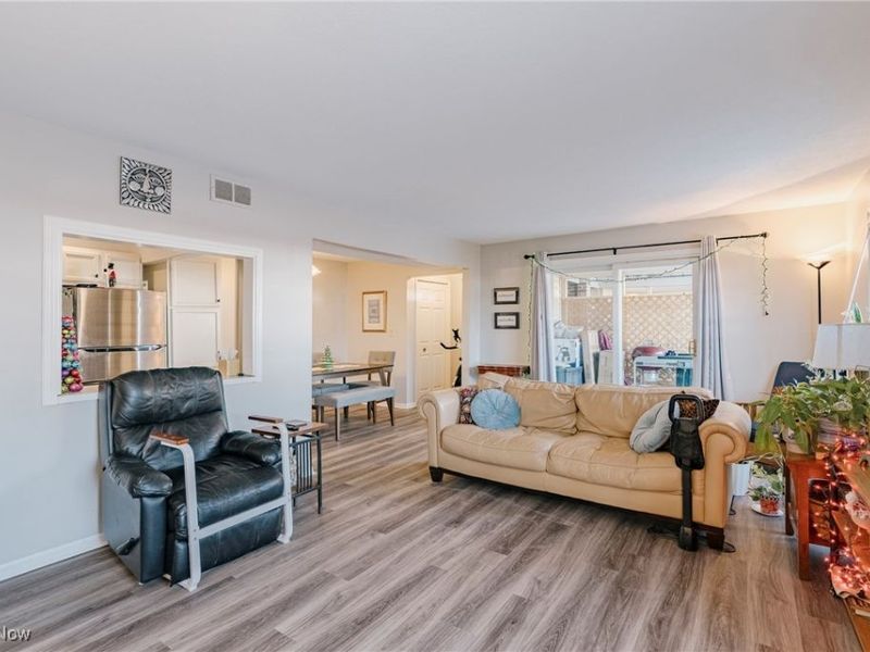 25 Berkshire Court, Unit 3A, Akron, OH 44313 Photo 7