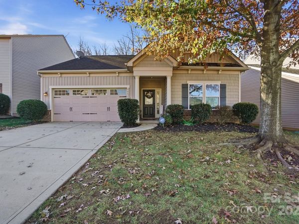 16635 Crimson Sargent Drive, Charlotte, NC 28213