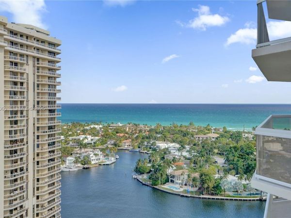 20185 E Country Club Dr, Unit 2209, Aventura, FL 33180